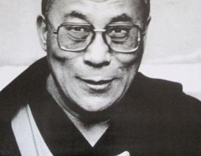 Apple - "Think Different" Print Campaign & "The Crazy Ones" TV Commercial<br />photo credit: creativecriminals.com