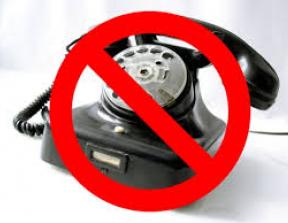 "Please remember to turn your mobile phone back on when leaving the restaurant." - Restaurant, St Émilion, France<br />